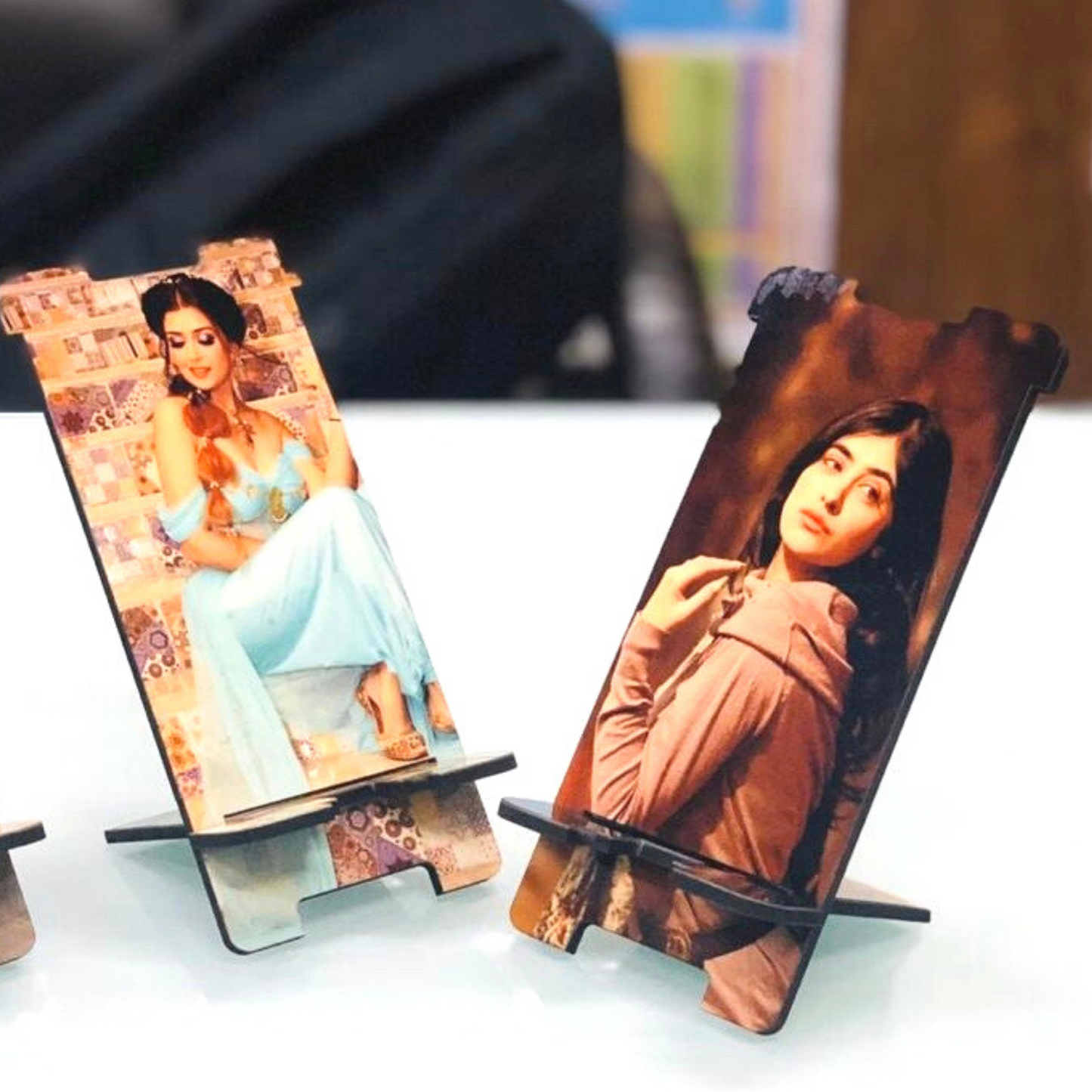 Customized Mobile Stand