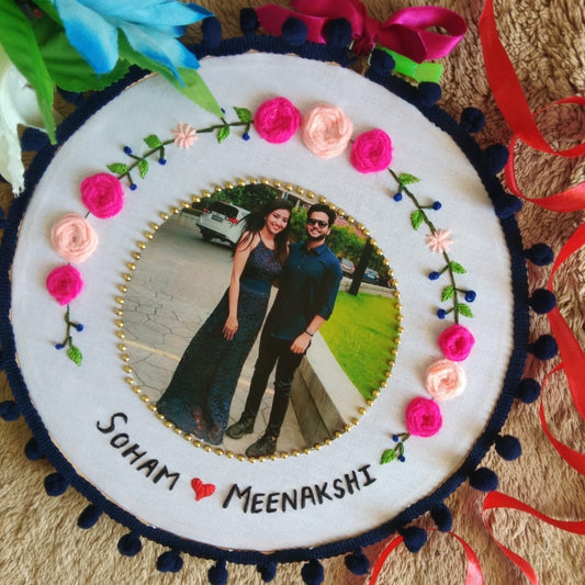 Customized Hoop with Round Photo